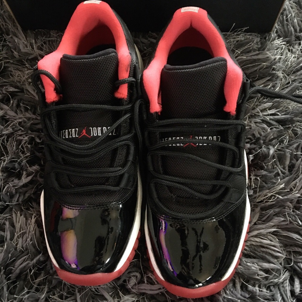 NIKE AIR JORDAN 11 RETRO LOW “BRED” - Picture 2 of 5